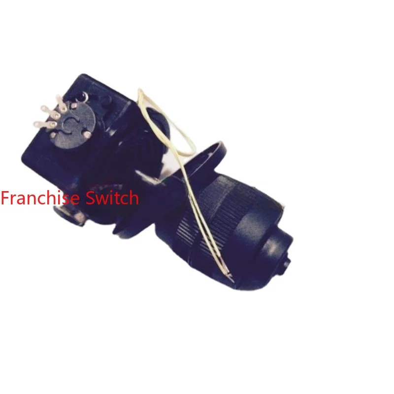 Rocker Potentiometer FTF-204X-D4 2D Full Seal Resistance 10K Movie With Button Joystick
Rocker Potentiometer FTF-204X-D4 2D Full Seal Resistance 10K Movie With Button Joystick