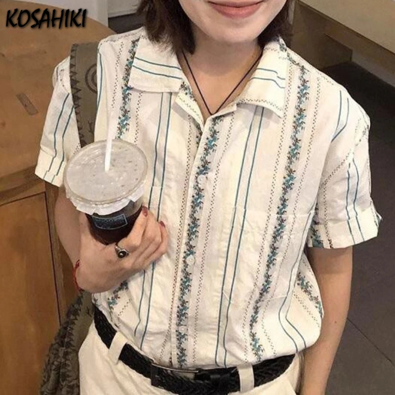 2025 Summer Vertical Stripe Printing Loose Women Blouse Y2k Aesthetic Single Breasted Casual Blusas Harajuku Grunge Pocket Shirt
2025 Summer Vertical Stripe Printing Loose Women Blouse Y2k Aesthetic Single Breasted Casual Blusas Harajuku Grunge Pocket Shirt