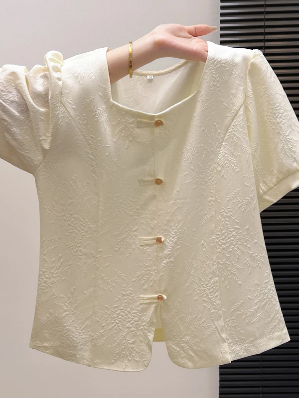 Женская свободная шифоновая рубашка с коротким рукавом, однотонная, летняя, новая модель, скрывающая живот, в китайском национальном стиле, повседневный модный топ
Женская свободная шифоновая рубашка с коротким рукавом, однотонная, летняя, новая модель, скрывающая живот, в китайском национальном стиле, повседневный модный топ