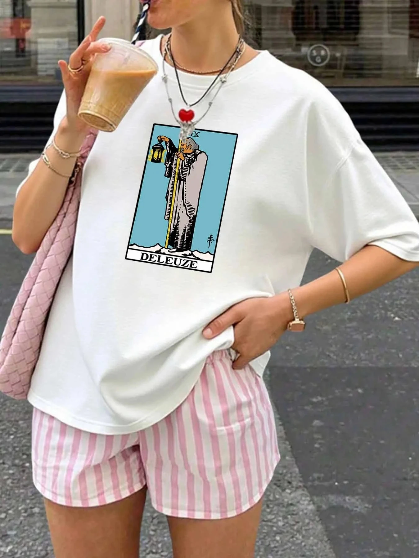 【WY1315801】Женская футболка больших размеров с круглым вырезом и короткими рукавами, эластичными полурукавами и модными принтами
【WY1315801】Женская футболка больших размеров с круглым вырезом и короткими рукавами, эластичными полурукавами и модными принтами