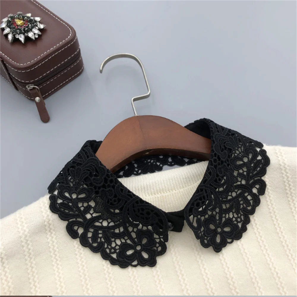 Faux Neckline Nylon False Collar Lace Decorative Scarf Elegant Fake Neckline For Blouse Casual Wear Fashion Accessories
Faux Neckline Nylon False Collar Lace Decorative Scarf Elegant Fake Neckline For Blouse Casual Wear Fashion Accessories