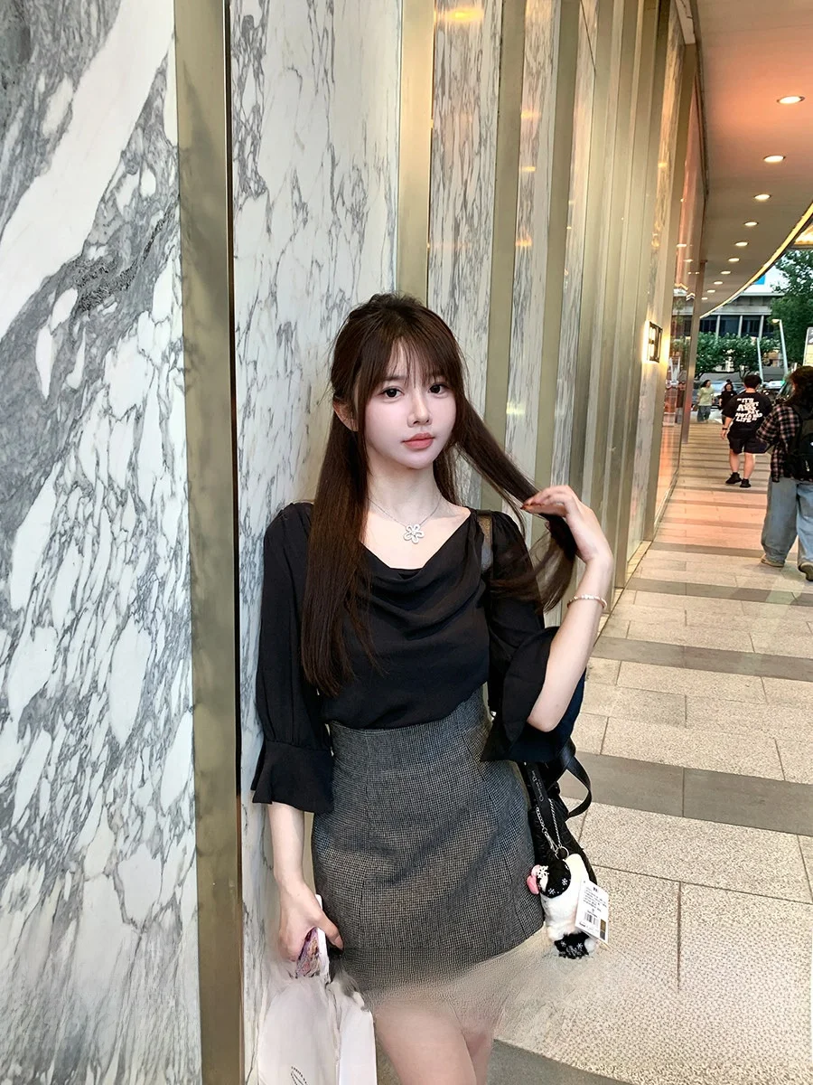 Свободная асимметричная блузка-накидка с рукавами-лотос для молодых девушек, летняя повседневная одежда
Свободная асимметричная блузка-накидка с рукавами-лотос для молодых девушек, летняя повседневная одежда