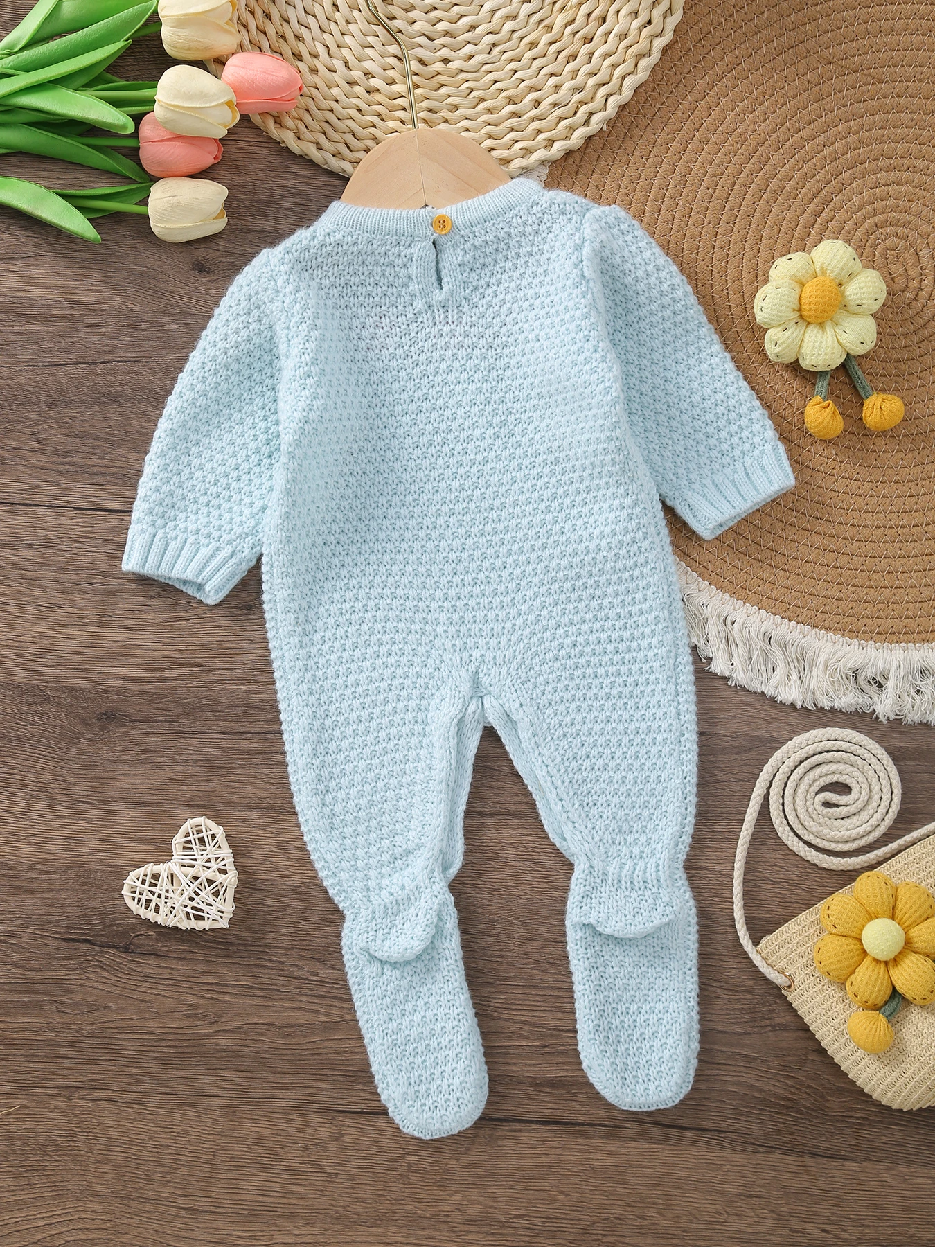 Ins Baby Autumn and Winter Flower Embroidered Long-Sleeved Knitted Jumpsuit with Feet
Ins Baby Autumn and Winter Flower Embroidered Long-Sleeved Knitted Jumpsuit with Feet