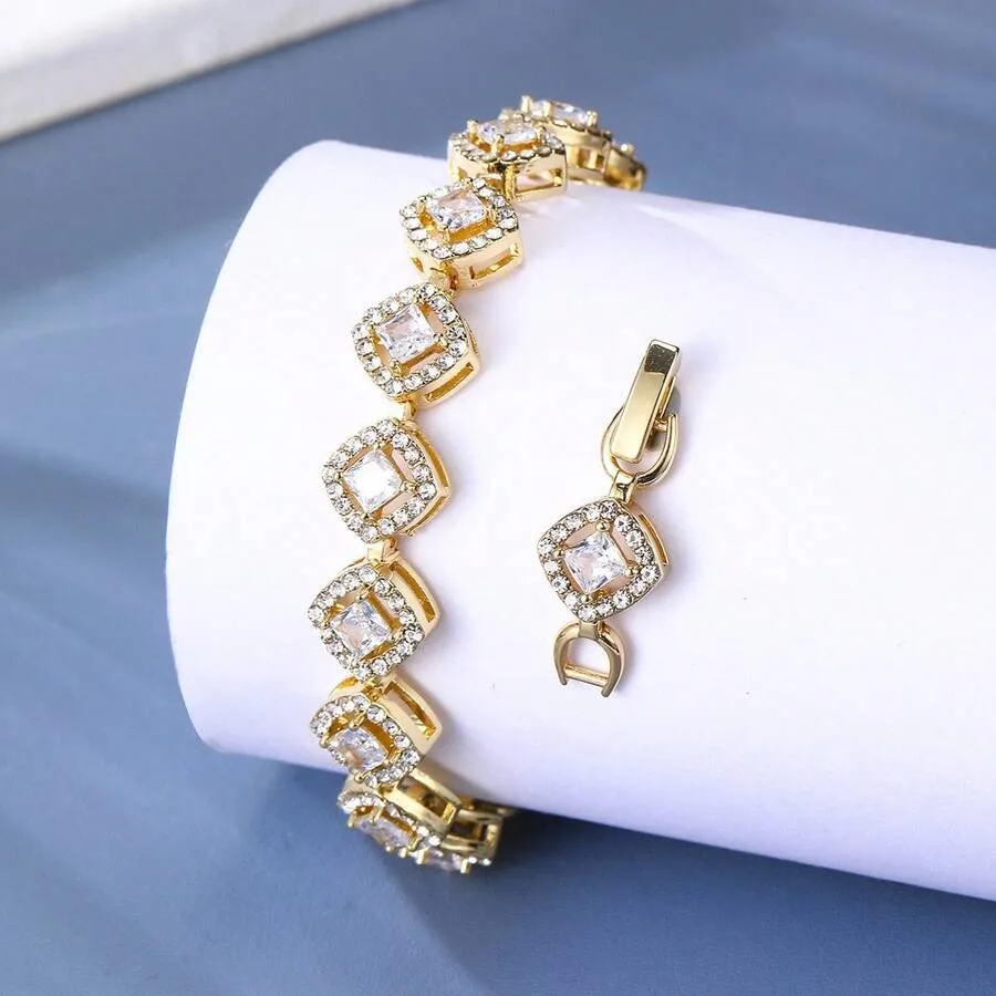 1 Piece Of Gold And Silver Rhombus-Shaped Bracelet, Simple, Fashionable, Light Luxury Style, Unique And Elegant Jewelry
1 Piece Of Gold And Silver Rhombus-Shaped Bracelet, Simple, Fashionable, Light Luxury Style, Unique And Elegant Jewelry