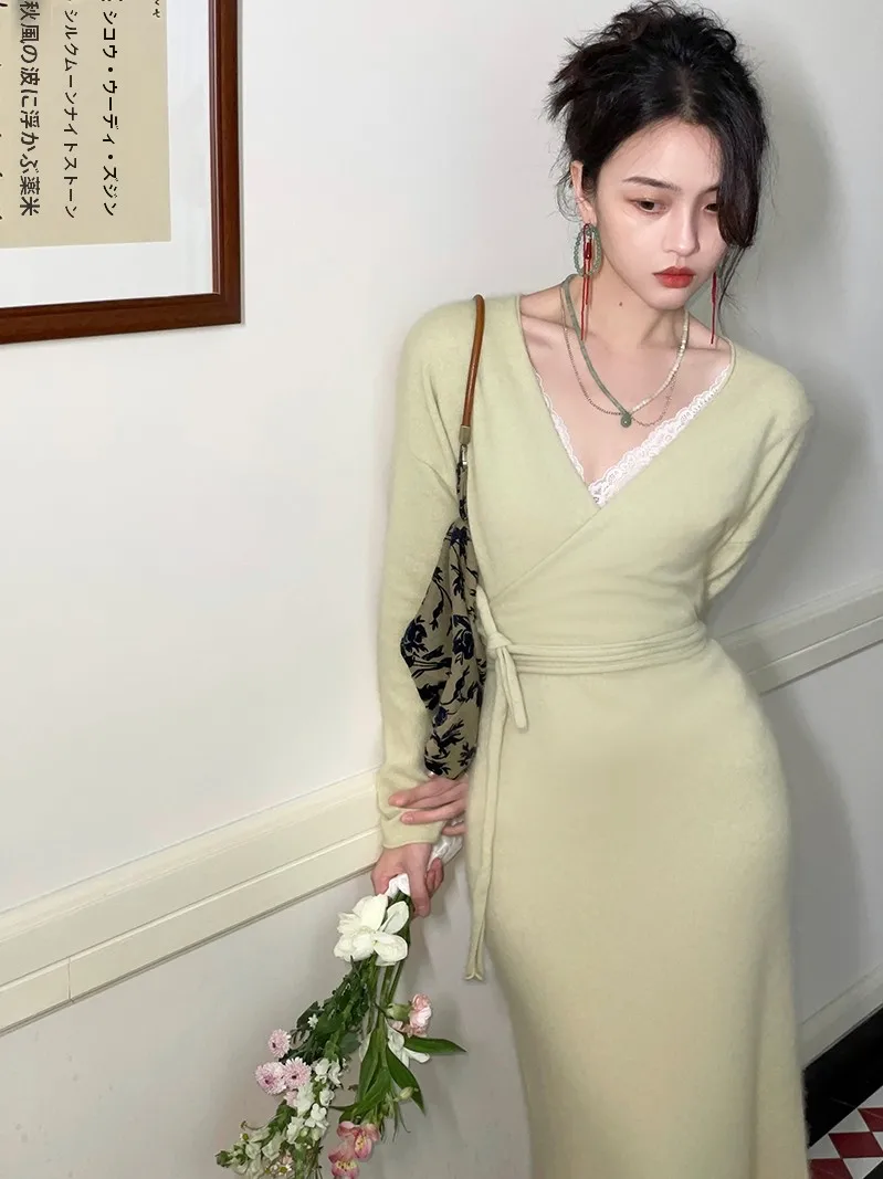 Retro Woolen Knitted Mid-Length A-Line Skirt High Waist Ladies' Spring Autumn Winter Bear Half-length Skirts Commute Style
Retro Woolen Knitted Mid-Length A-Line Skirt High Waist Ladies' Spring Autumn Winter Bear Half-length Skirts Commute Style