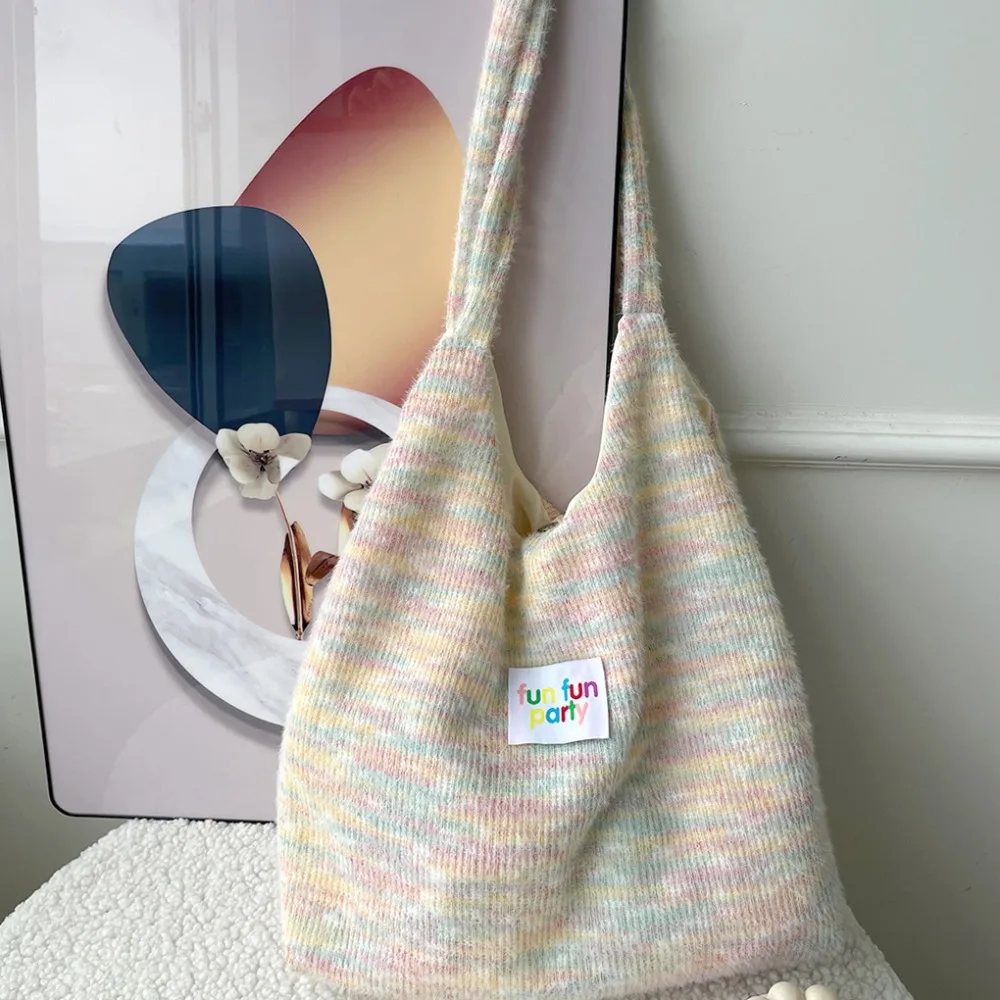 Strip Plush Wool Shoulder Bag Large Capacity Rainbow Color Vacation Tote Bag Solid Color Office Worker Tote Shoulder Bag Men
Strip Plush Wool Shoulder Bag Large Capacity Rainbow Color Vacation Tote Bag Solid Color Office Worker Tote Shoulder Bag Men