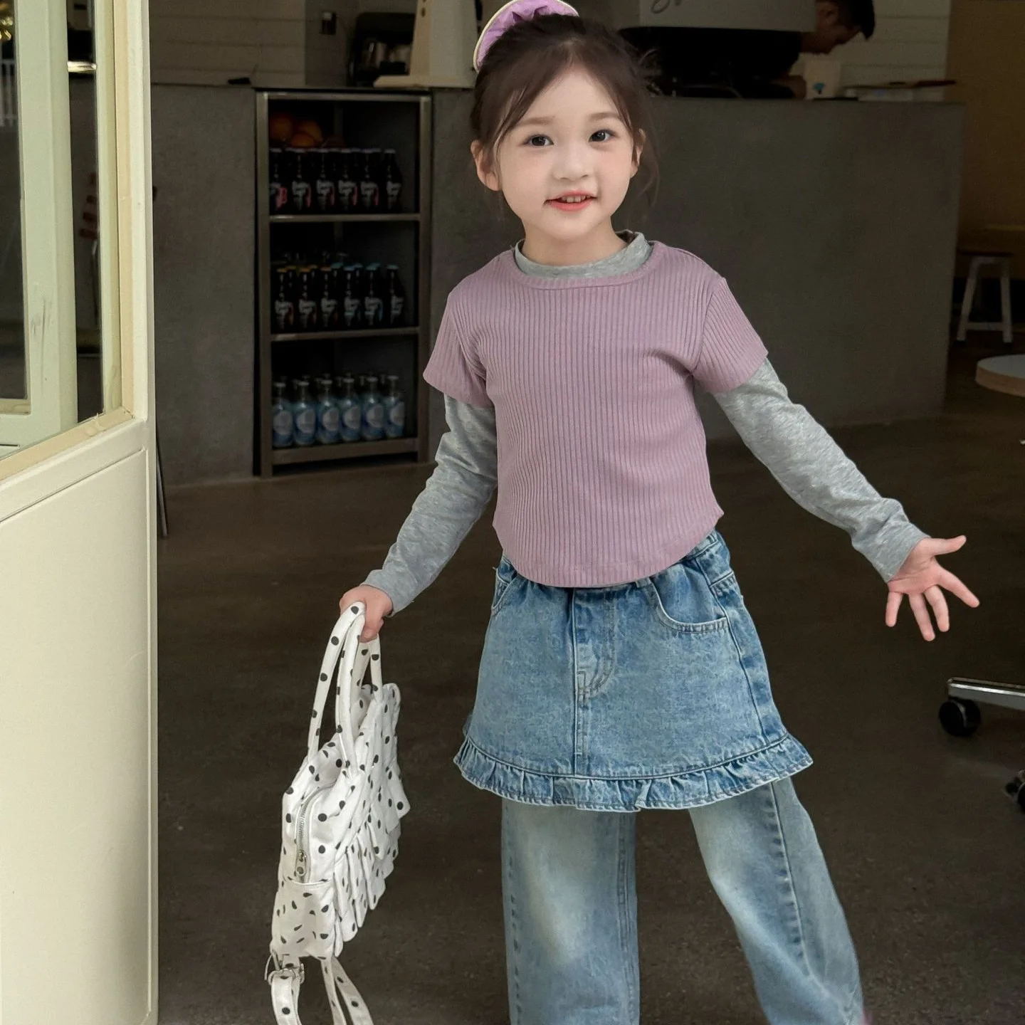 Girls Suit 2025 Autumn New Childrens Clothing Korean Style Girl Baby Short-sleeved Bottom Shirt Jeans Three Sets Casual Simple
Girls Suit 2025 Autumn New Childrens Clothing Korean Style Girl Baby Short-sleeved Bottom Shirt Jeans Three Sets Casual Simple