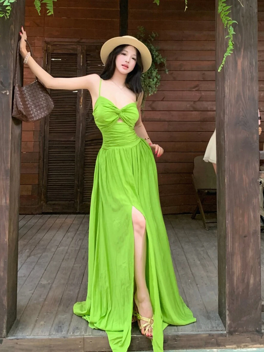 Sexy Slit High Waist Slimming Strap Long Dress Ladylike Summer Fashionable Midi Dress for Casual Date City Walk Travel Everyday
Sexy Slit High Waist Slimming Strap Long Dress Ladylike Summer Fashionable Midi Dress for Casual Date City Walk Travel Everyday