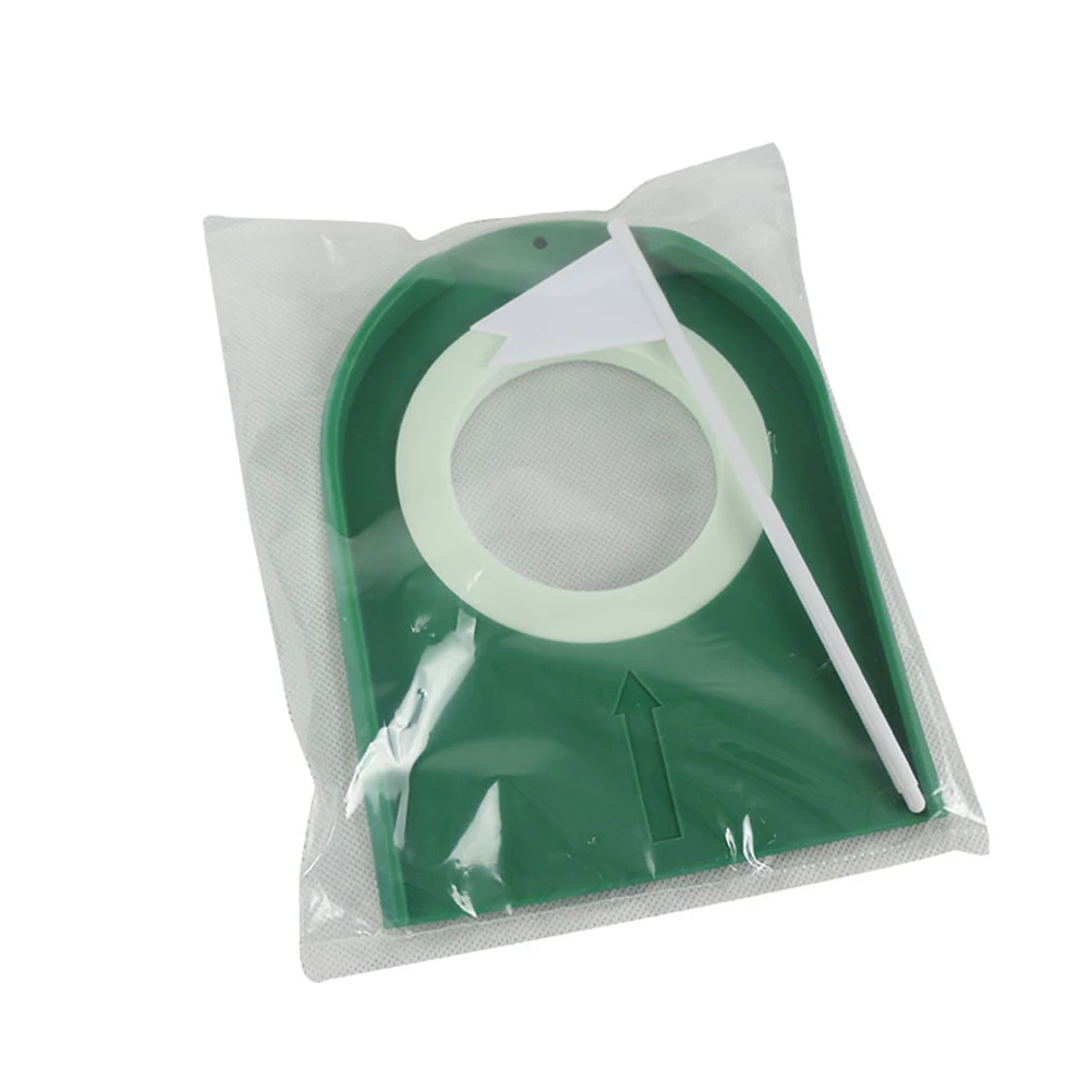 Portable Plastic Putting Cup Lightweight Golf Trainer For Indoor Outdoor Practice Small Size Easy Storage Hole Putter
Portable Plastic Putting Cup Lightweight Golf Trainer For Indoor Outdoor Practice Small Size Easy Storage Hole Putter