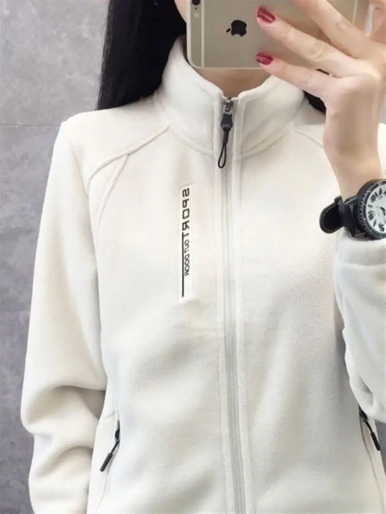 Утепленная флисовая куртка для женщин: повседневная толстовка с воротником-стойкой на молнии, спортивная, для активного отдыха, теплая одежда для осени и зимы
Утепленная флисовая куртка для женщин: повседневная толстовка с воротником-стойкой на молнии, спортивная, для активного отдыха, теплая одежда для осени и зимы