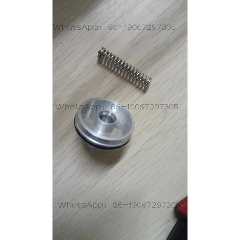 Air pump drying cylinder aluminum cover spring suspension air pump parts
Air pump drying cylinder aluminum cover spring suspension air pump parts