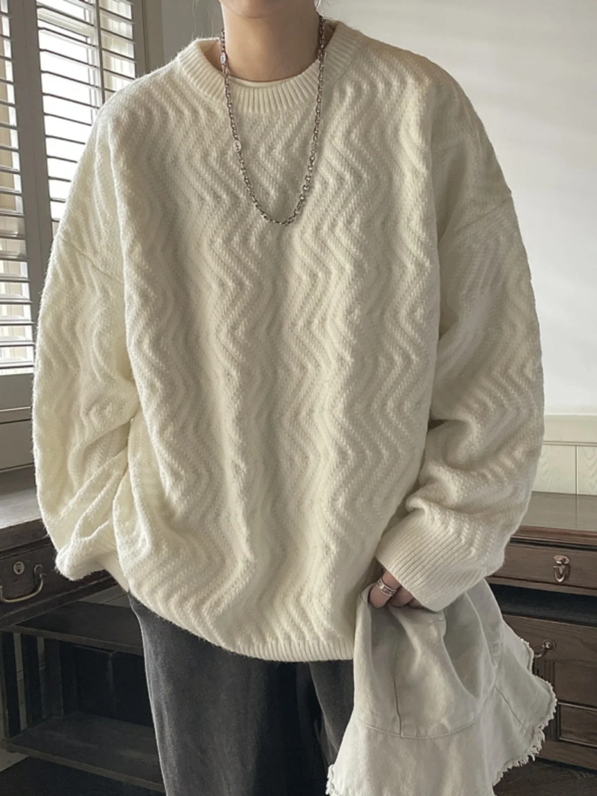 Trendy Feather Trim Loose Fit round Ne Sweater Men's Sle Korean Lazy Sle Hong Kong Sle Winter Casual Long Sve
Trendy Feather Trim Loose Fit round Ne Sweater Men's Sle Korean Lazy Sle Hong Kong Sle Winter Casual Long Sve