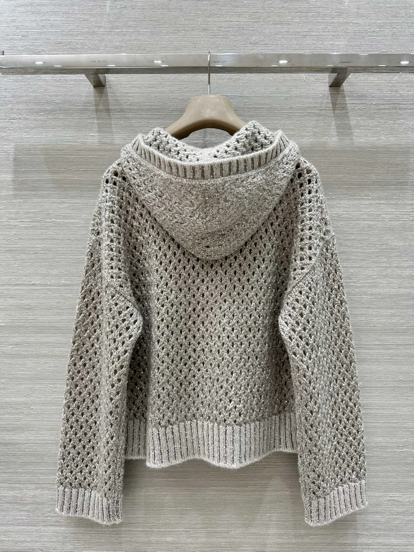 Women's Pure Cashmere Knitted Cardigan Sequined Hollow Out Long Sleeve Loose Sweater
Women's Pure Cashmere Knitted Cardigan Sequined Hollow Out Long Sleeve Loose Sweater
