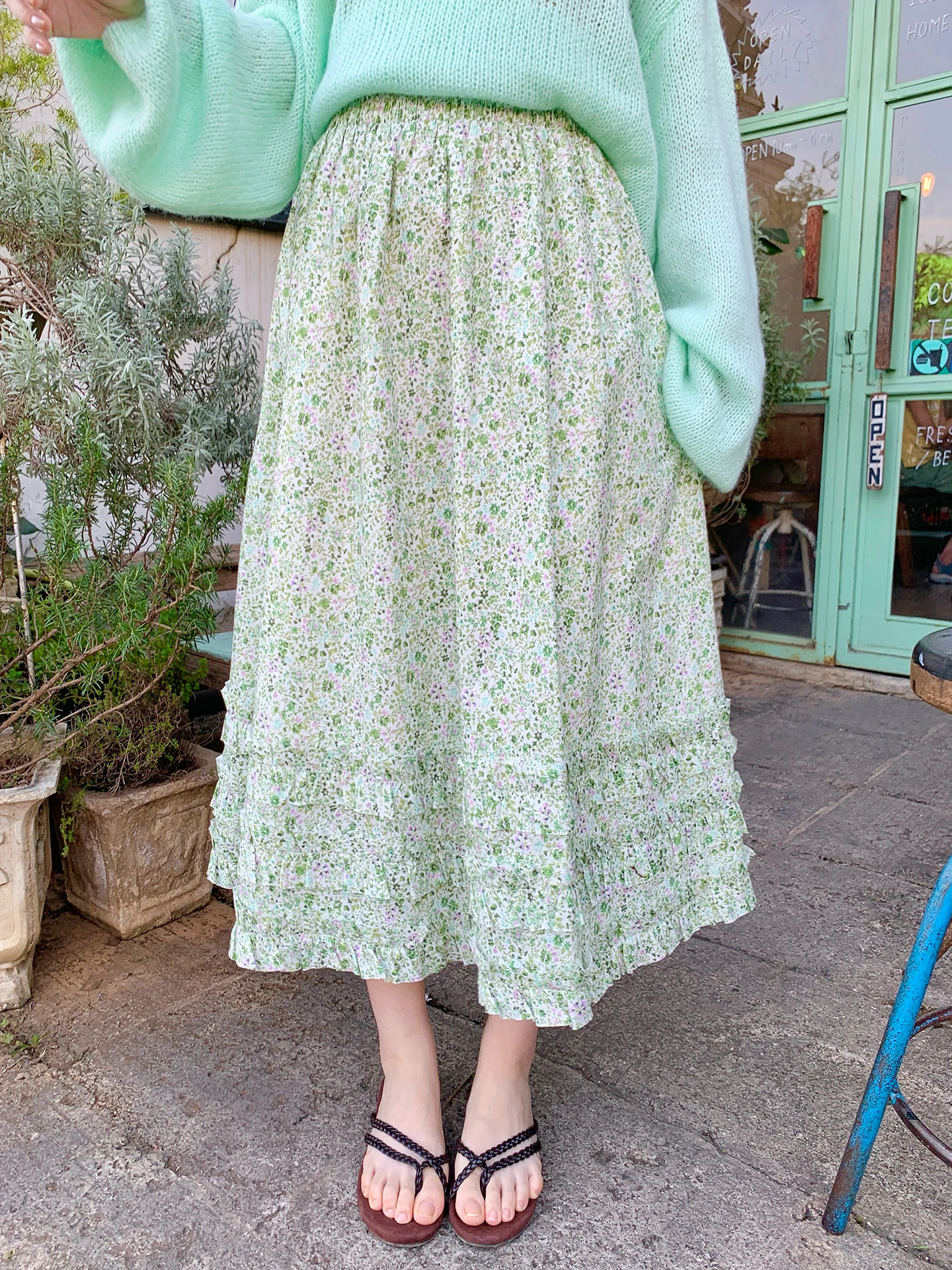 Spring 2026 New Style Cheeset Bunny Floral Half Skirt Women Loose Flared Hem Cotton Gingham Checkered A-Line Skirt High Waist
Spring 2026 New Style Cheeset Bunny Floral Half Skirt Women Loose Flared Hem Cotton Gingham Checkered A-Line Skirt High Waist
