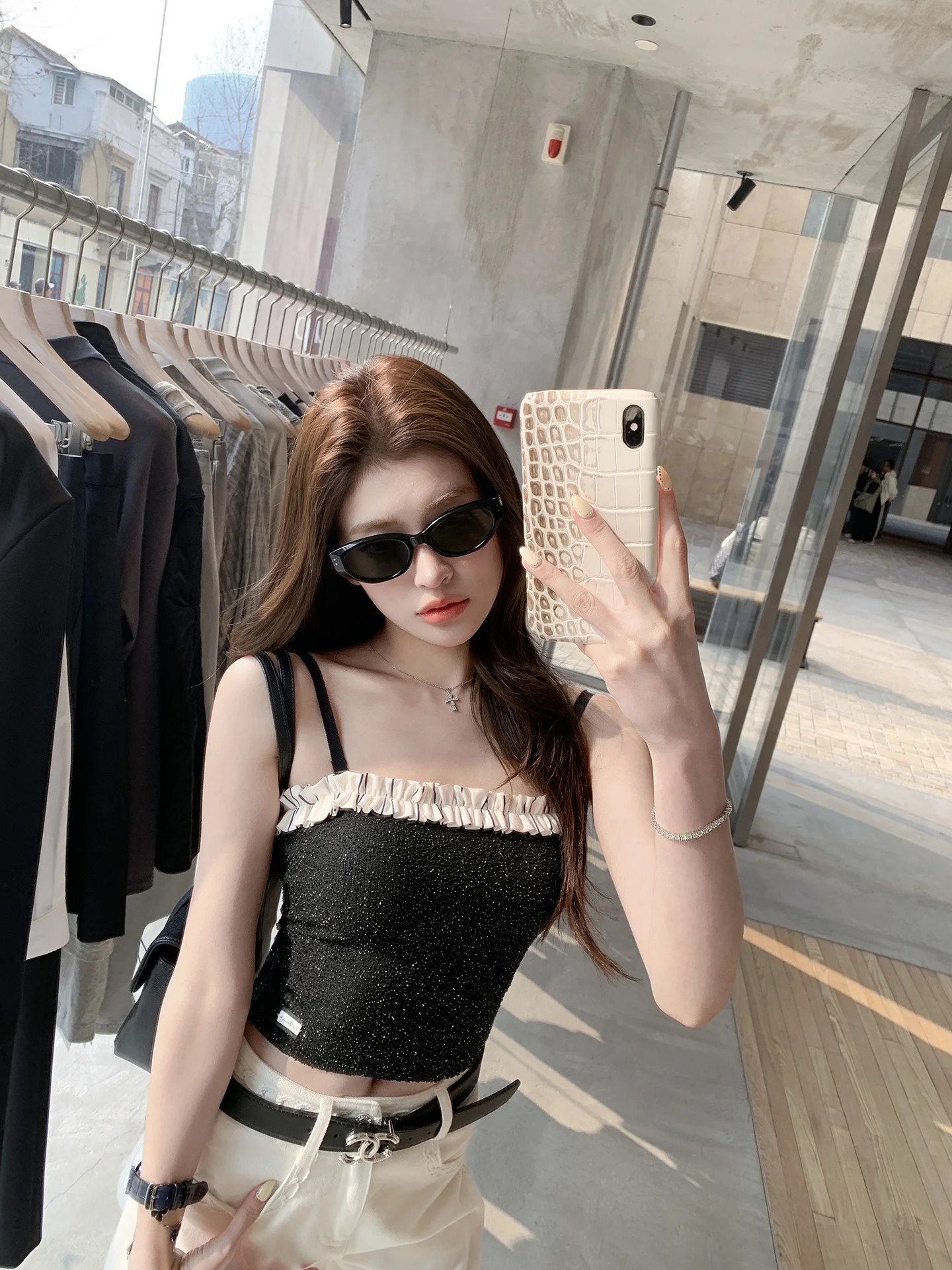 Elegant Black Ruffle Trim British Stripe Sash Strapless Crop Top Women's Spring Fashion Polyester Blend Casual Office Wear
Elegant Black Ruffle Trim British Stripe Sash Strapless Crop Top Women's Spring Fashion Polyester Blend Casual Office Wear