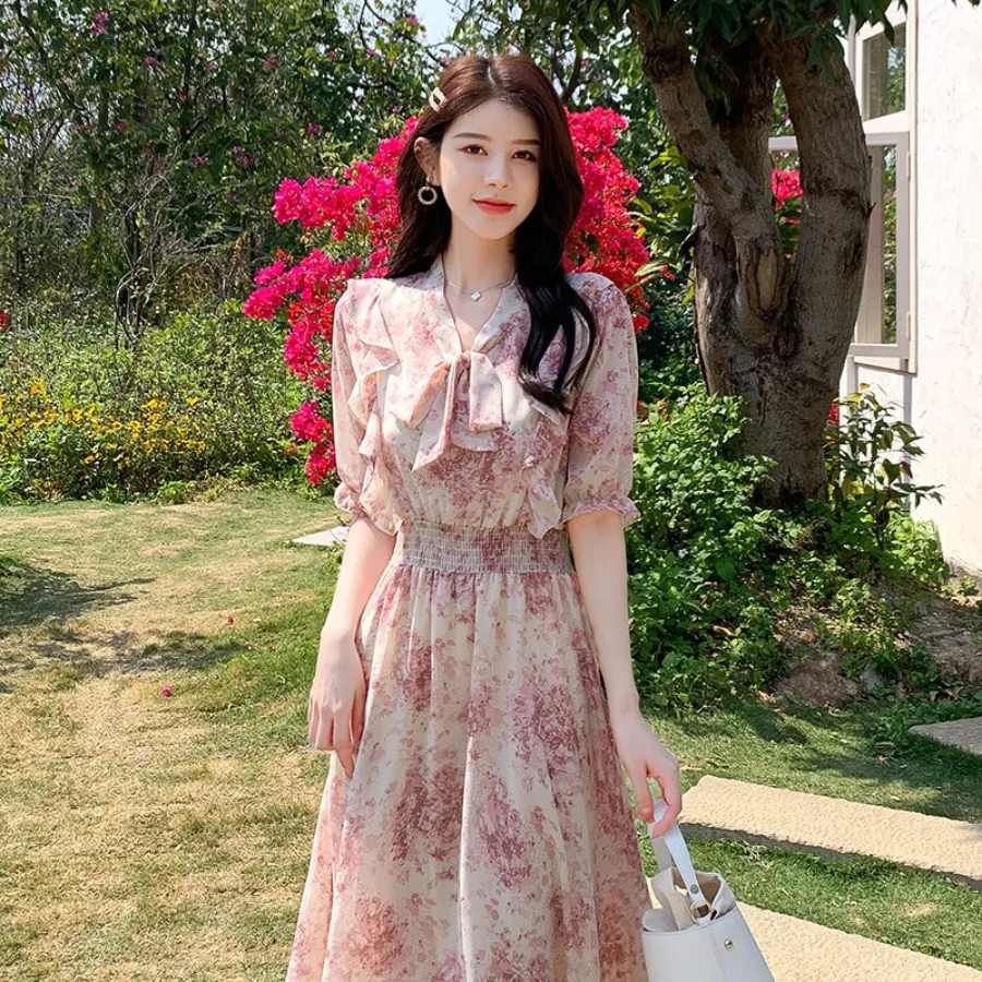 【New style】European and American summer new sweet lotus leaf edge crushed flower chiffon dress goddess slimming pure crushed fl
【New style】European and American summer new sweet lotus leaf edge crushed flower chiffon dress goddess slimming pure crushed fl