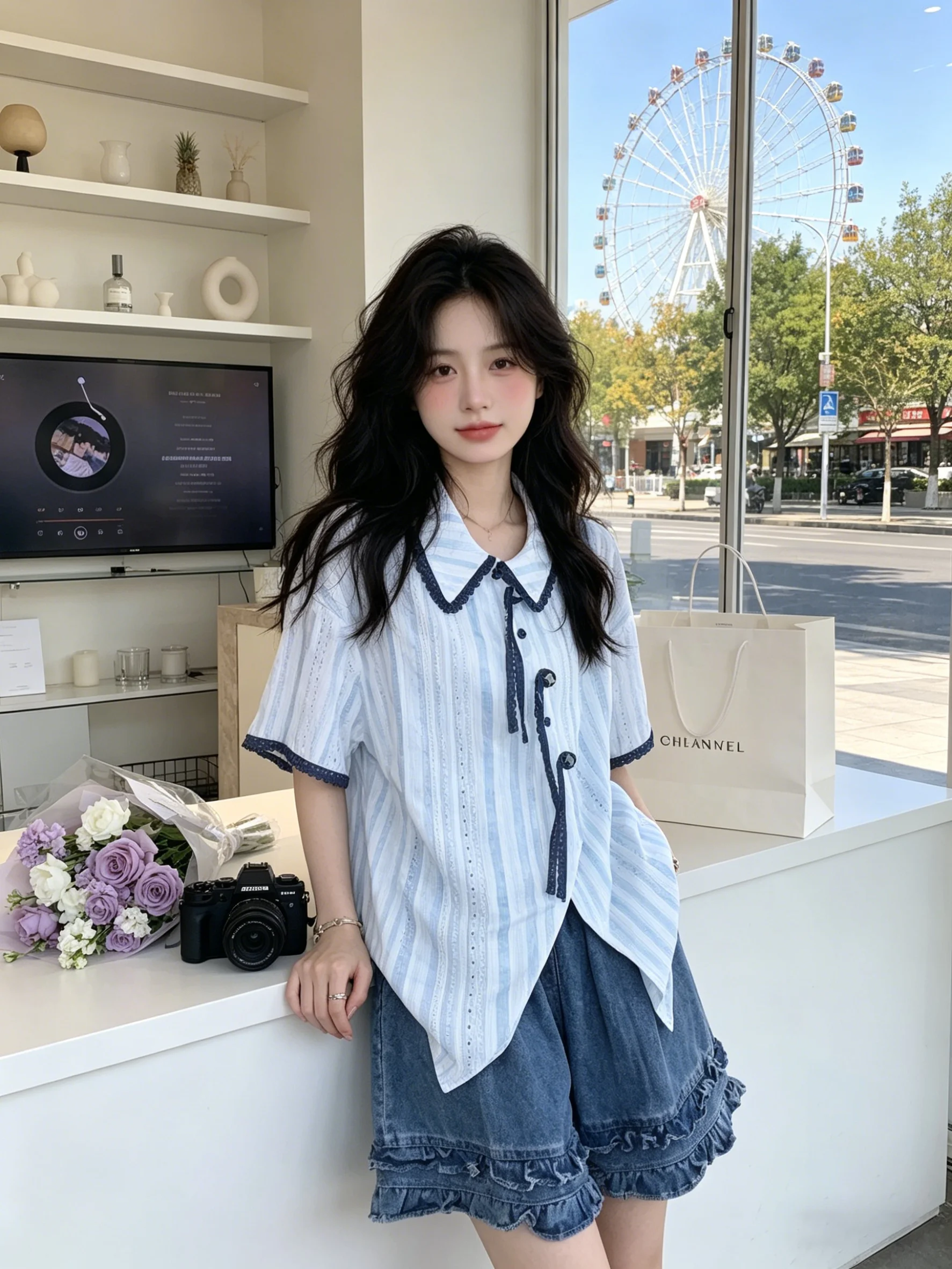 Early Taste Summer Women's Fashion Set Short Sleeve Striped Shirt with Wood Grain Denim Shorts Two Piece Set Casual Wear
Early Taste Summer Women's Fashion Set Short Sleeve Striped Shirt with Wood Grain Denim Shorts Two Piece Set Casual Wear
