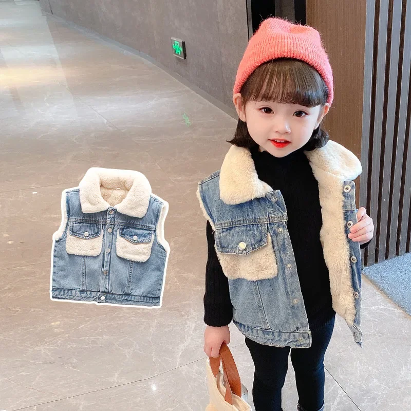 Boys and Girls' Vest Fleece Soft and Thickened Denim Tank Top Autumn Winter 2025 New Children's Coat Girls Fashion Kids Outfit
Boys and Girls' Vest Fleece Soft and Thickened Denim Tank Top Autumn Winter 2025 New Children's Coat Girls Fashion Kids Outfit