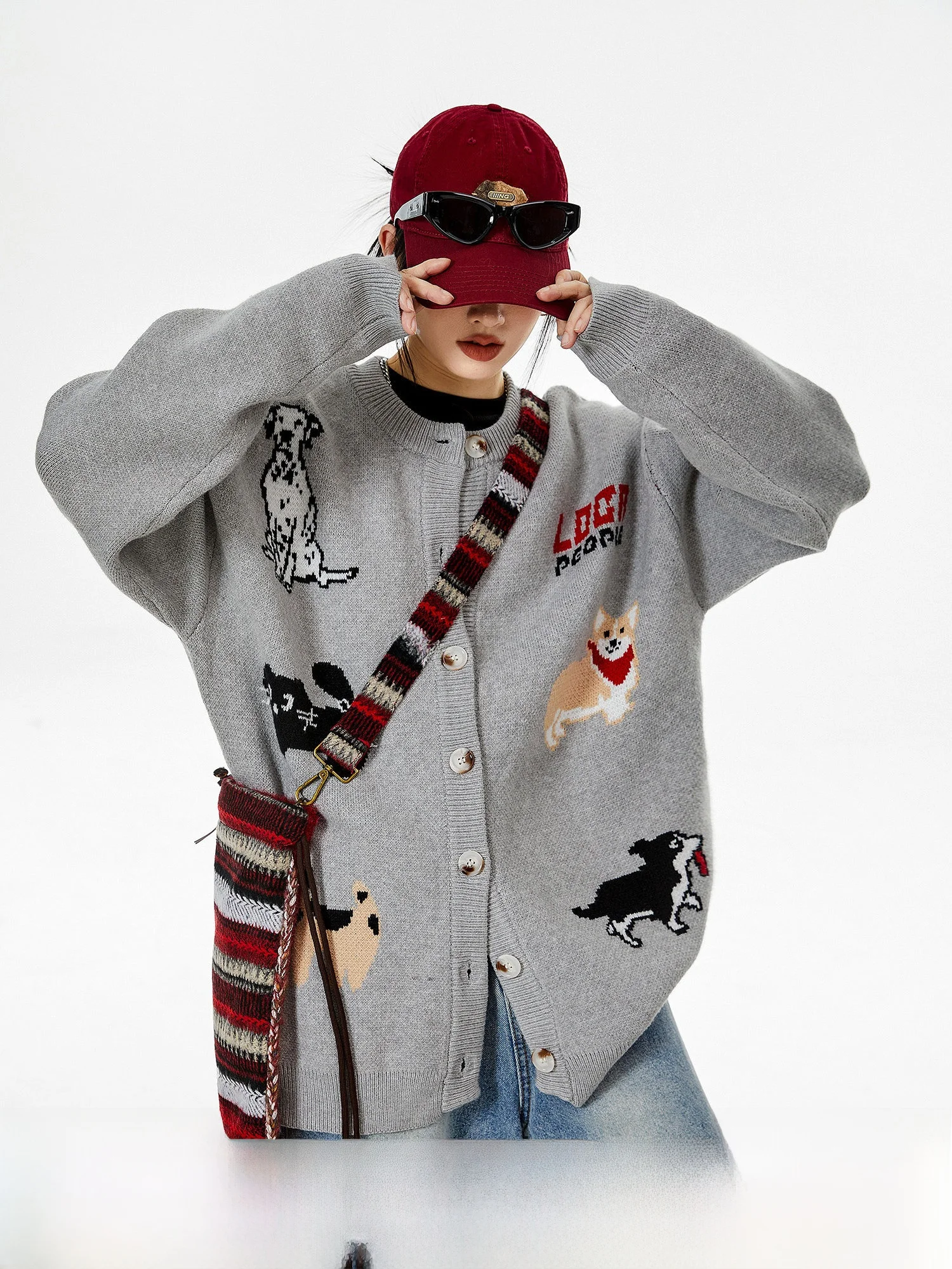 Вязаный открытый кардиган с мехом собаки в американском стиле ретро, женский весенний ленивый высококачественный повседневный свитер Jaet, свободный крой, длинный све
Вязаный открытый кардиган с мехом собаки в американском стиле ретро, женский весенний ленивый высококачественный повседневный свитер Jaet, свободный крой, длинный све