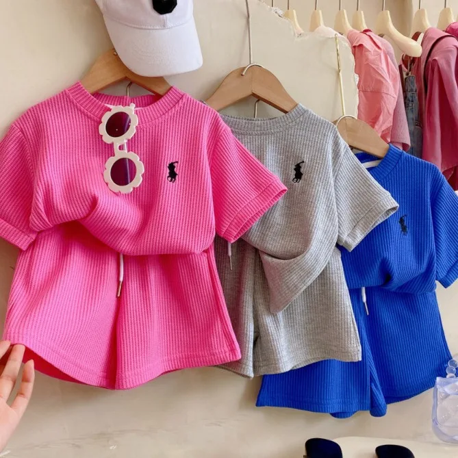 Korean Clothing Men's Women's Sports Set, Stylish Trendy, 2024 Summer Children's Top And Shorts Casual Two-Piece Set
Korean Clothing Men's Women's Sports Set, Stylish Trendy, 2024 Summer Children's Top And Shorts Casual Two-Piece Set