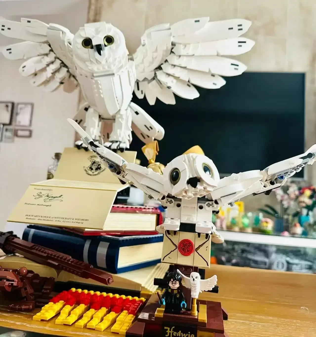 Collector's Edition Phoenix Red Bird White Little Owl Big Owl Series Models Suitable for Gift Giving Family Display Memorial Set
Collector's Edition Phoenix Red Bird White Little Owl Big Owl Series Models Suitable for Gift Giving Family Display Memorial Set