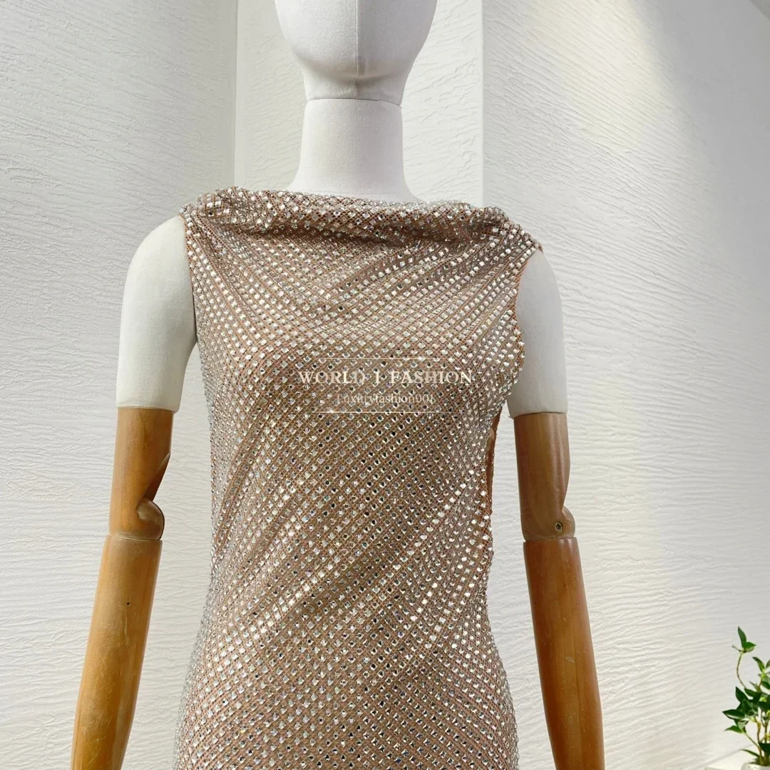 2025 Top Quality Women's Beige Sequin Sleeveless See Through Backless High Slit Maxi Dress for Party
2025 Top Quality Women's Beige Sequin Sleeveless See Through Backless High Slit Maxi Dress for Party