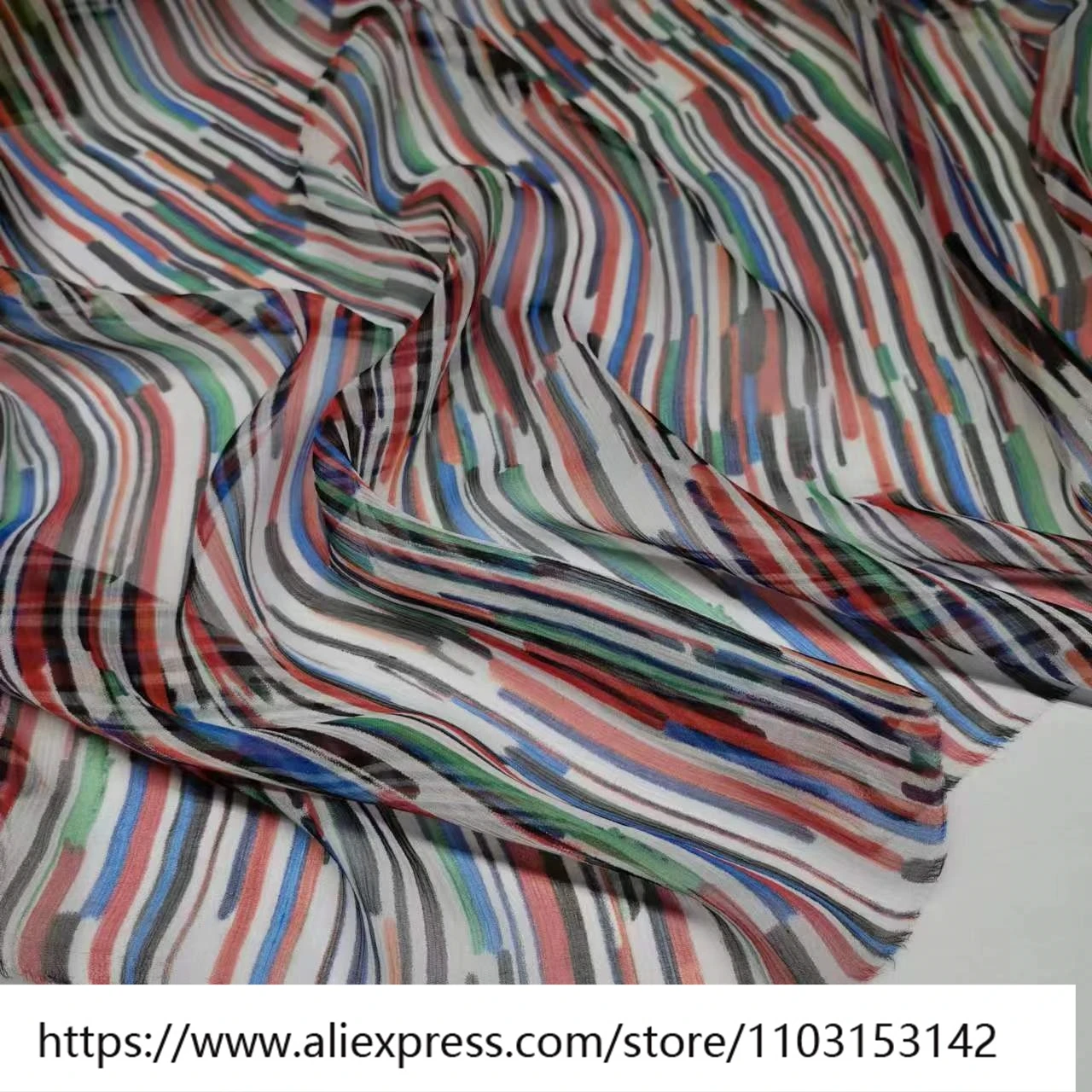 Summer Light and Slightly Transparent Silk Smooth Crepe Cloth Breathable Dress Suit Fashion Fabric
Summer Light and Slightly Transparent Silk Smooth Crepe Cloth Breathable Dress Suit Fashion Fabric