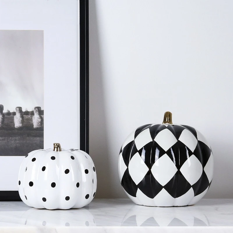 Creative polka dot pumpkin ceramic ornament, modern light luxury, home desktop soft decoration
Creative polka dot pumpkin ceramic ornament, modern light luxury, home desktop soft decoration