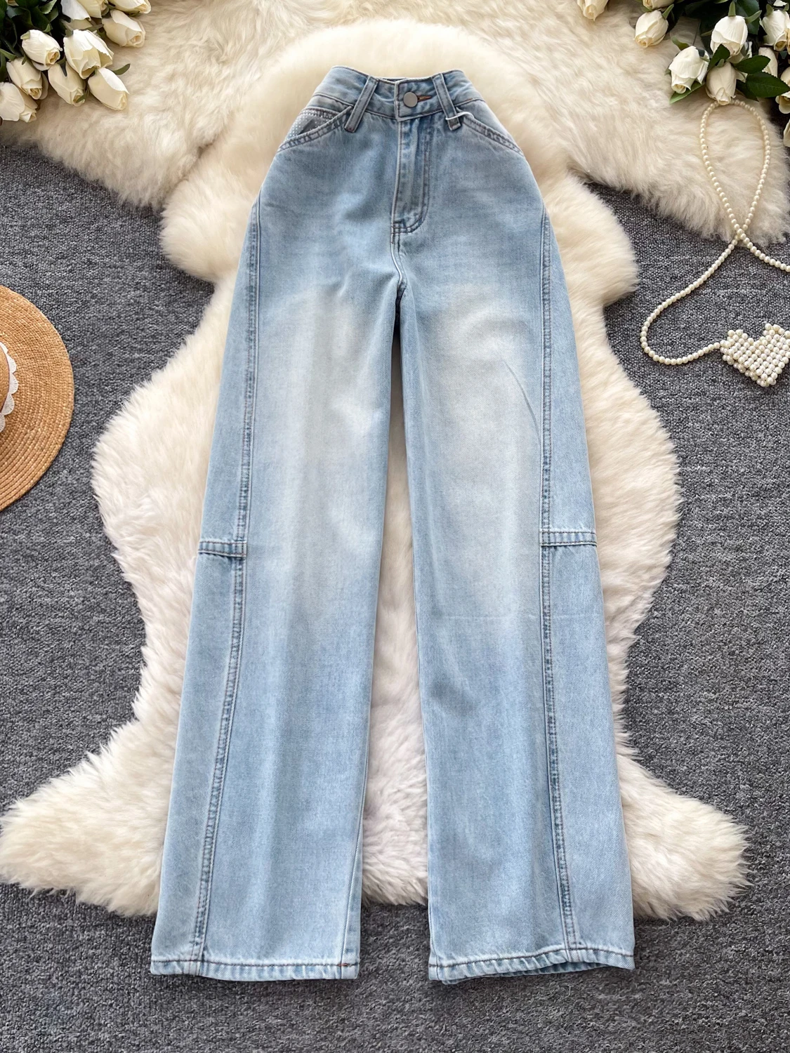 American Retro High Waist Casual Wide Leg Jeans Women Spring Loose Slim Straight Hip Covering Versatile Long Pants
American Retro High Waist Casual Wide Leg Jeans Women Spring Loose Slim Straight Hip Covering Versatile Long Pants