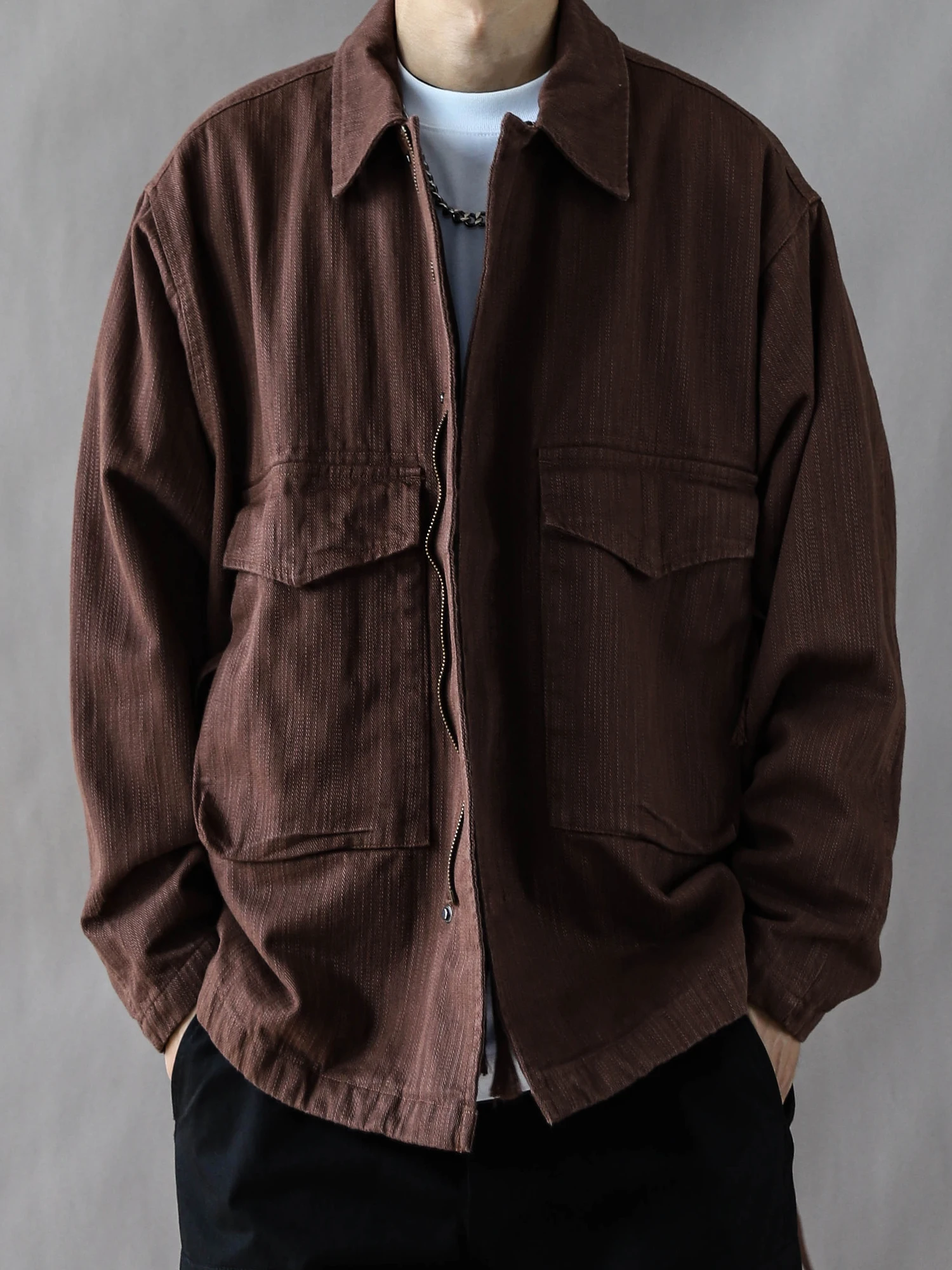 Мужская куртка в стиле ретро American Sle Jaet, весенне-осенняя, свободного кроя, повседневная, с длинными рукавами, отложным воротником, цвета кофе, с эффектом потертости
Мужская куртка в стиле ретро American Sle Jaet, весенне-осенняя, свободного кроя, повседневная, с длинными рукавами, отложным воротником, цвета кофе, с эффектом потертости