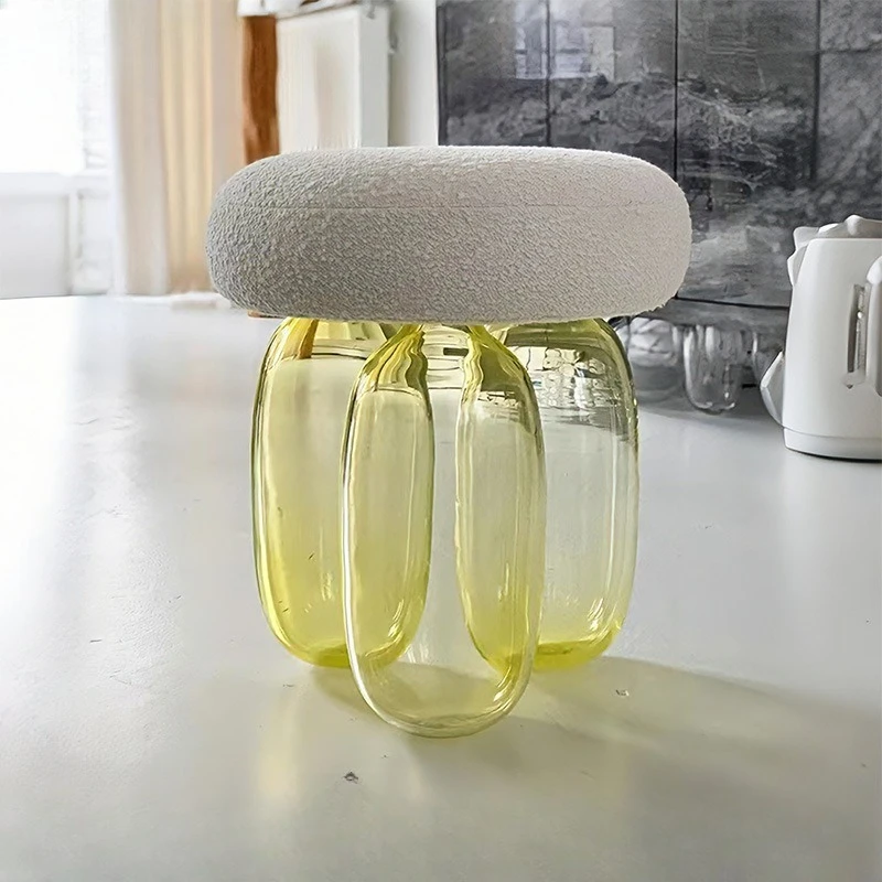 Low stool, niche art anti-gravity round stool, simple personalized shoe changing stool
Low stool, niche art anti-gravity round stool, simple personalized shoe changing stool