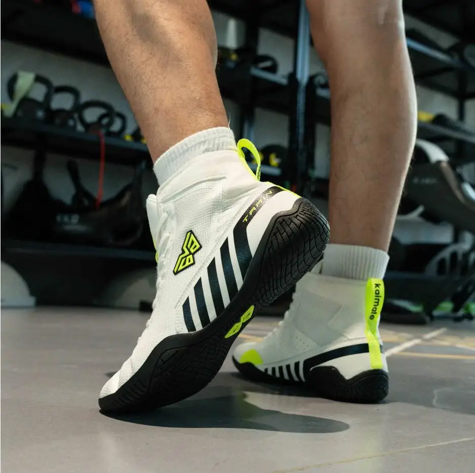 New Luxury Comfort Anti-Slip Unisex Combat Shoes Premium Quality Wearable Wrestling Shoes Classic Brand Boxing Combat Shoes
New Luxury Comfort Anti-Slip Unisex Combat Shoes Premium Quality Wearable Wrestling Shoes Classic Brand Boxing Combat Shoes