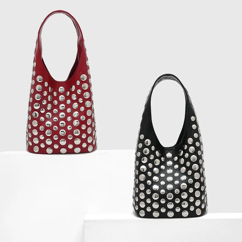 Fashion Women's Bag, 2025 New Casual Personality Trendy Cool Polka Dot Rivet Underarm Bag, Portable Bucket Bag
Fashion Women's Bag, 2025 New Casual Personality Trendy Cool Polka Dot Rivet Underarm Bag, Portable Bucket Bag