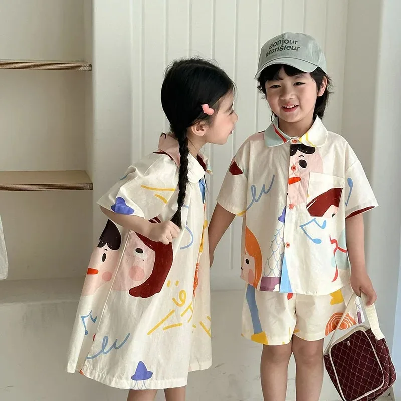 Loose Fit Summer Kids Clothes Set Girls Cute Graffiti Dress Boys Short Sleeved Shirt Children Thin Brother Sisters Outwear Suit
Loose Fit Summer Kids Clothes Set Girls Cute Graffiti Dress Boys Short Sleeved Shirt Children Thin Brother Sisters Outwear Suit