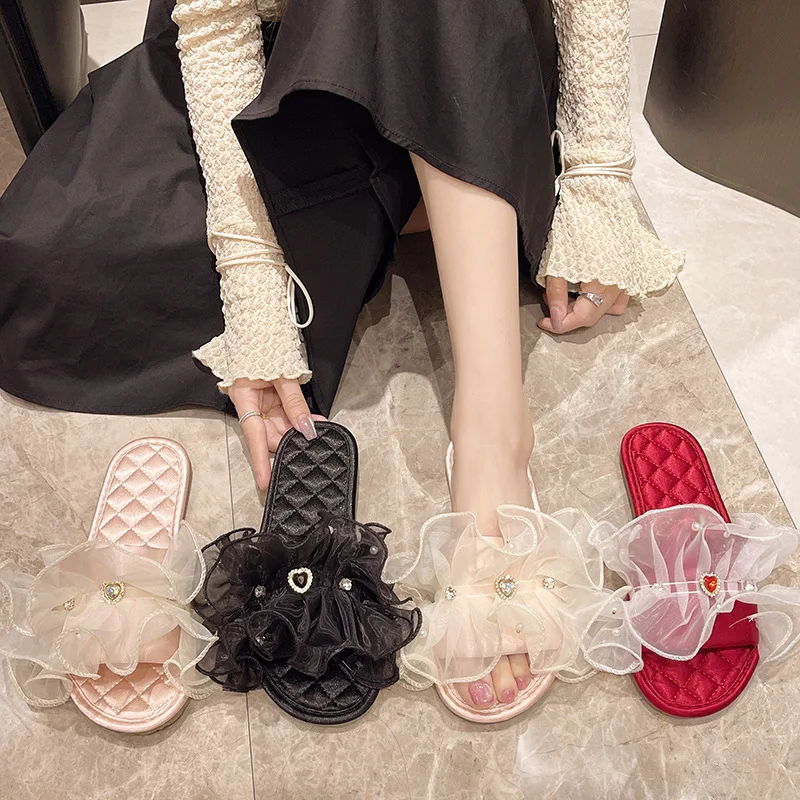 Soft Slippers Female Korean Girl Lace Satin Open-toe Flat Slippers Fashion Home Sandalias De Mujer Non-slip Comfort Women Shoes
Soft Slippers Female Korean Girl Lace Satin Open-toe Flat Slippers Fashion Home Sandalias De Mujer Non-slip Comfort Women Shoes