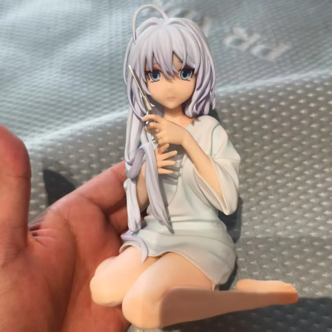 The Journey Of Elaina Figure Wandering Witch Elaina Sweater Dress Action Figures Sitting Model Decoration Toys Gifts 
The Journey Of Elaina Figure Wandering Witch Elaina Sweater Dress Action Figures Sitting Model Decoration Toys Gifts