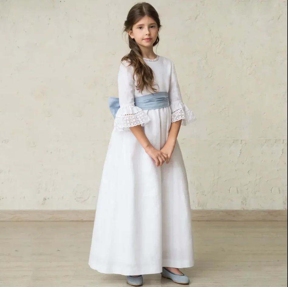 Customized Flower Girl Dresses White Appliques With Sky Blue Belt Half Sleeve For Wedding Birthday Party Communion Banquet Gown
Customized Flower Girl Dresses White Appliques With Sky Blue Belt Half Sleeve For Wedding Birthday Party Communion Banquet Gown