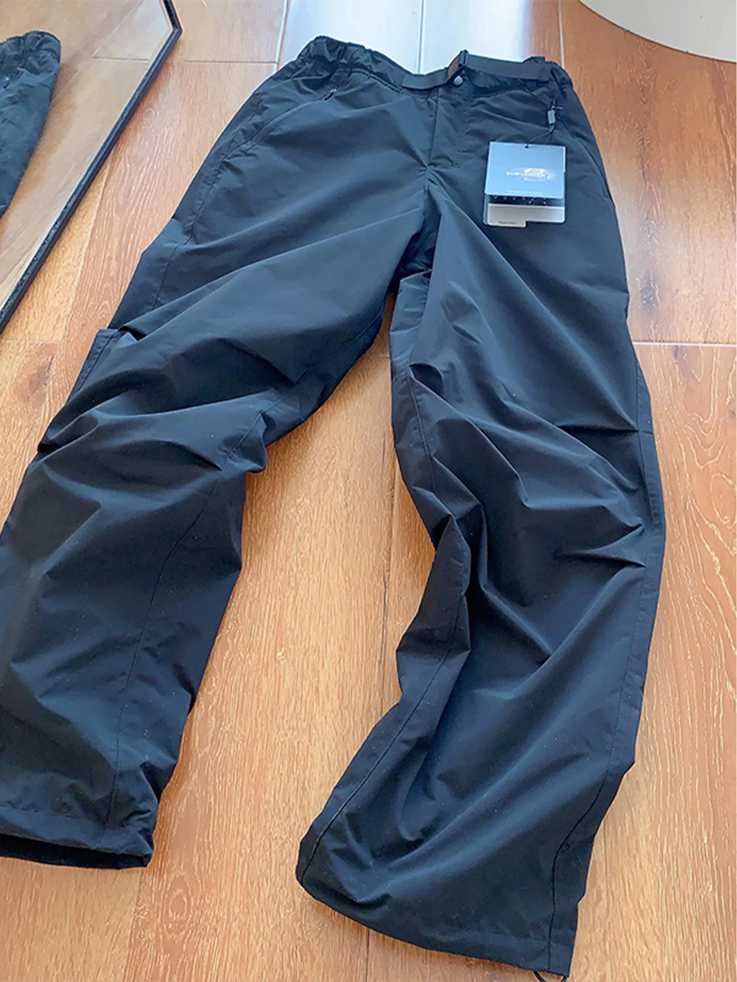 Men's Snowboarding Pants Fce Lined Windproof Warm Folded Design Casual Trousers for Extreme Cold Weather Skiing And Climbing
Men's Snowboarding Pants Fce Lined Windproof Warm Folded Design Casual Trousers for Extreme Cold Weather Skiing And Climbing