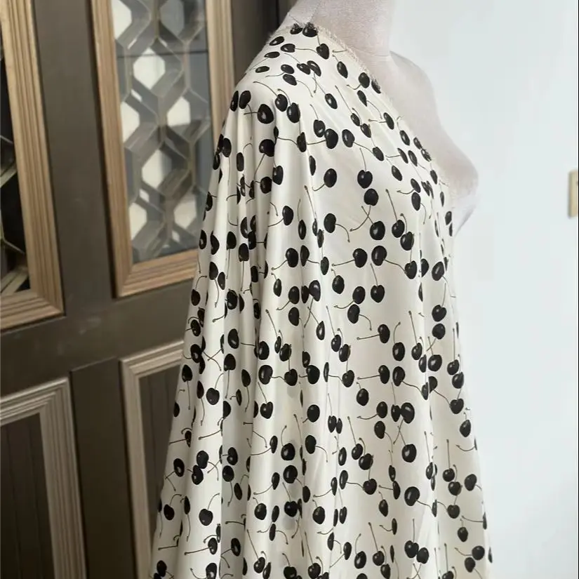 1 meter 100% Mulberry Silk 19 momme Crepe Silk Fabric Cream-white with Cherry Printed 114cm 44" wide by the yard JJ450
1 meter 100% Mulberry Silk 19 momme Crepe Silk Fabric Cream-white with Cherry Printed 114cm 44" wide by the yard JJ450