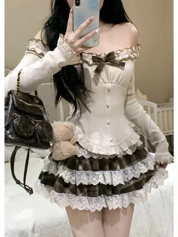 Осень-зима женские бежевые оборки элегантный бант короткие топы и клетчатая кружевная плиссированная мини-юбка с высокой талией отпускные комплекты из двух предметов
Осень-зима женские бежевые оборки элегантный бант короткие топы и клетчатая кружевная плиссированная мини-юбка с высокой талией отпускные комплекты из двух предметов