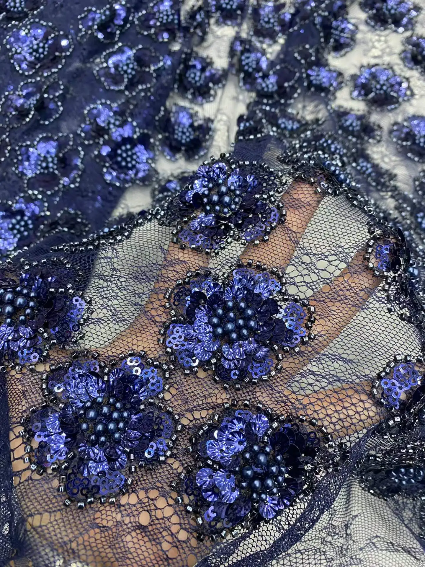 Элитная африканская кружевная ткань с бисером, 5 ярдов, высококачественная нигерийская французская тюлевая ткань с пайетками, идеально подходит для свадебных платьев
Элитная африканская кружевная ткань с бисером, 5 ярдов, высококачественная нигерийская французская тюлевая ткань с пайетками, идеально подходит для свадебных платьев