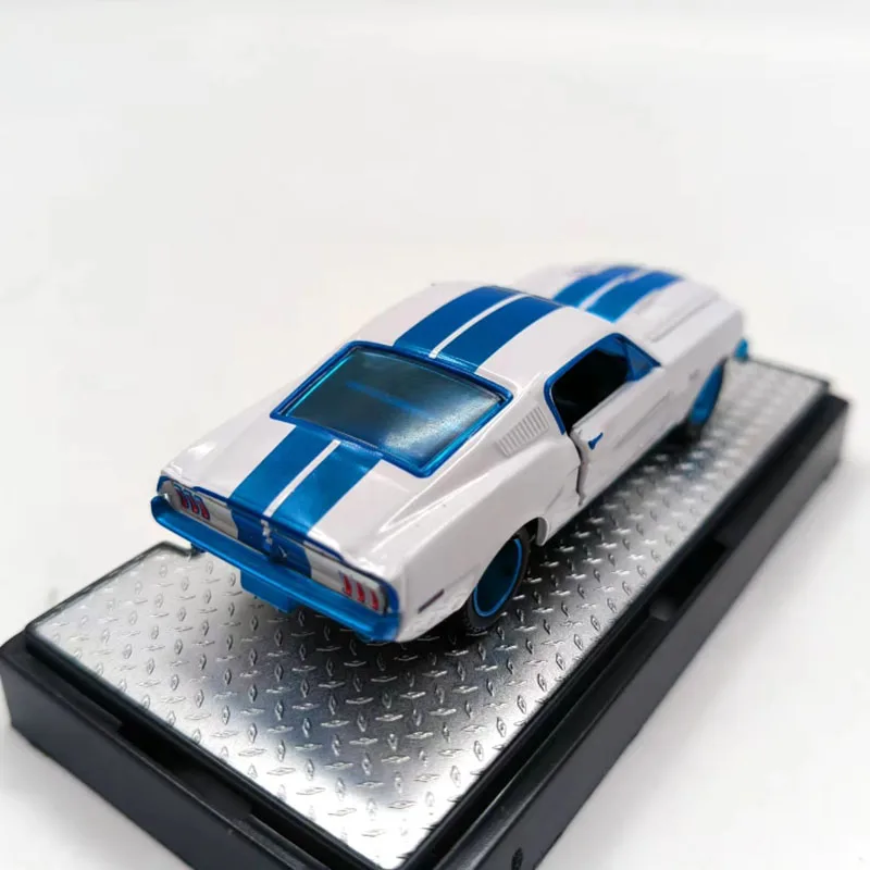 M2 Diecast 1:64 Scale 1968 Mustang Alloy Simulation Car Model Static Collection Decorated Holiday Gifts Toys Souvenir Gift
M2 Diecast 1:64 Scale 1968 Mustang Alloy Simulation Car Model Static Collection Decorated Holiday Gifts Toys Souvenir Gift