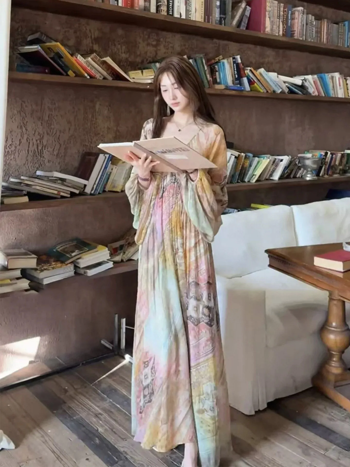 Bohemian V-neck Printed Dress Women's Loose Fairy Skirt Summer Vacation Style Long Sleeve Polyester Fiber Gown
Bohemian V-neck Printed Dress Women's Loose Fairy Skirt Summer Vacation Style Long Sleeve Polyester Fiber Gown