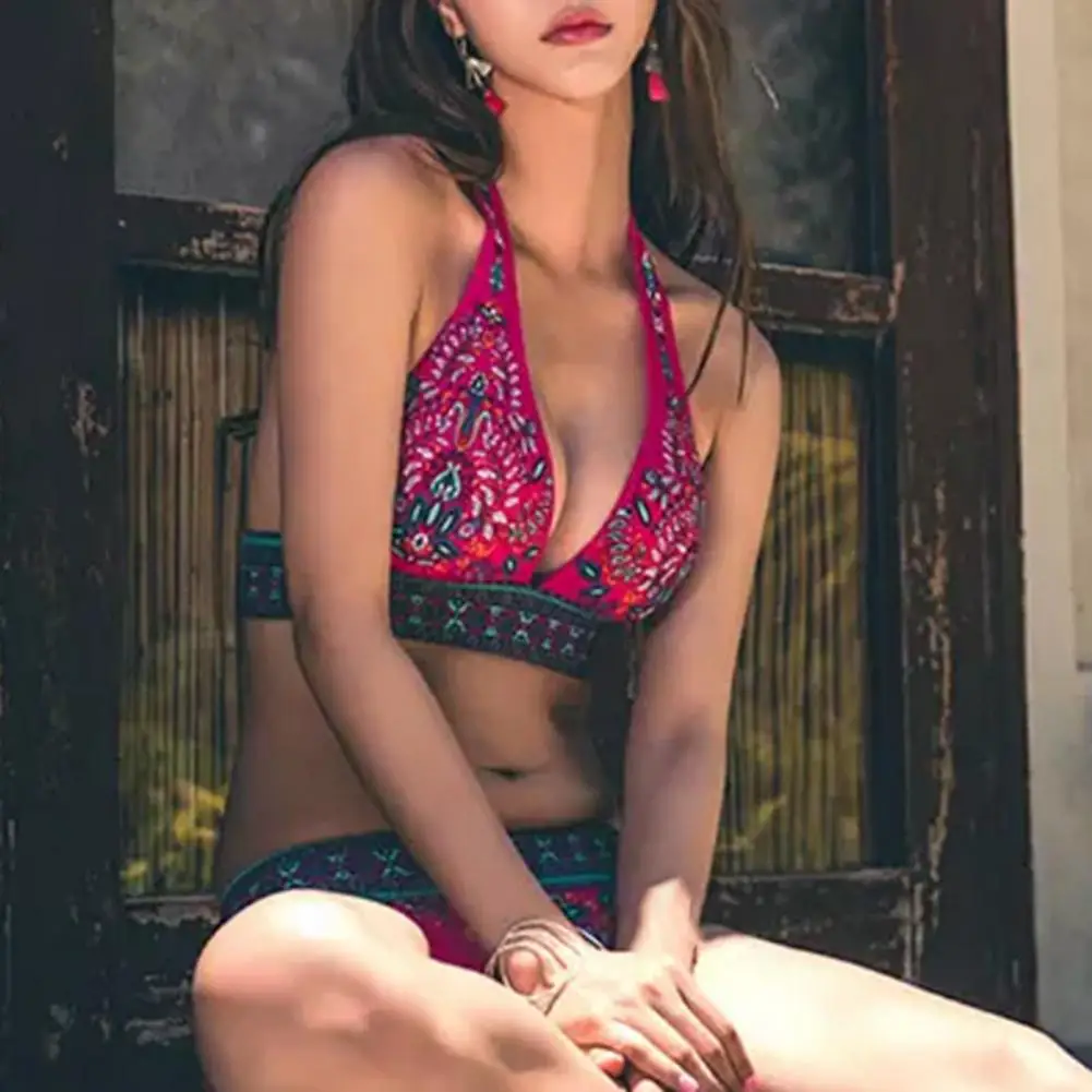 2Pcs/Set Halter Swimsuit Padded Sleeveless Ethnic Print Bikini Set for Swimming Women Swimwear Female Swimsuit Bikini Set
2Pcs/Set Halter Swimsuit Padded Sleeveless Ethnic Print Bikini Set for Swimming Women Swimwear Female Swimsuit Bikini Set