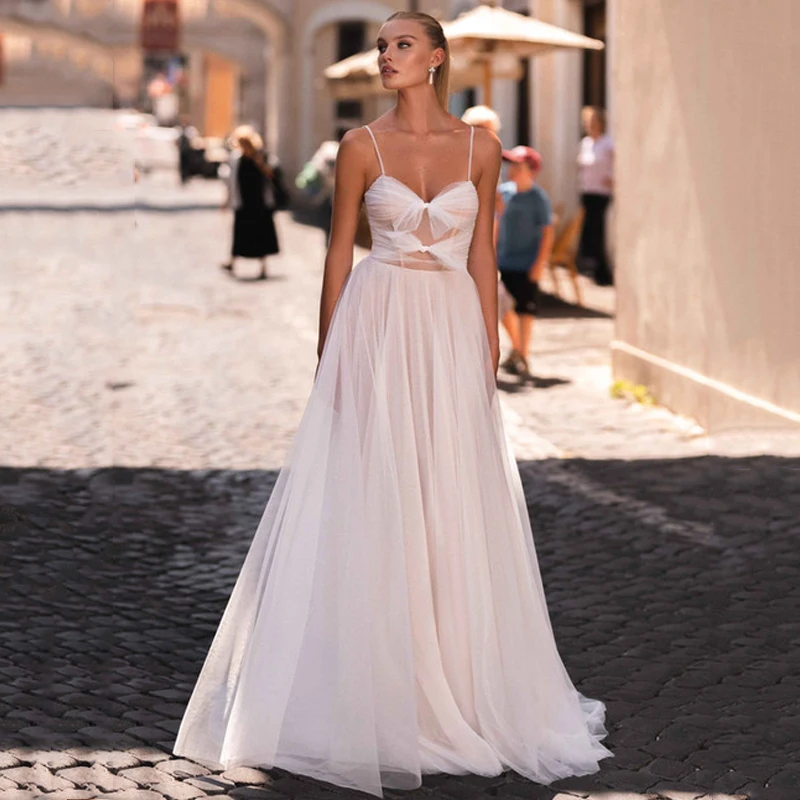 Eightree White A-Line Wedding Dresses Elegant Spaghetti Straps Evening Dress Boho Beach Sleeveless Wedding Prom Gowns Plus Size
Eightree White A-Line Wedding Dresses Elegant Spaghetti Straps Evening Dress Boho Beach Sleeveless Wedding Prom Gowns Plus Size