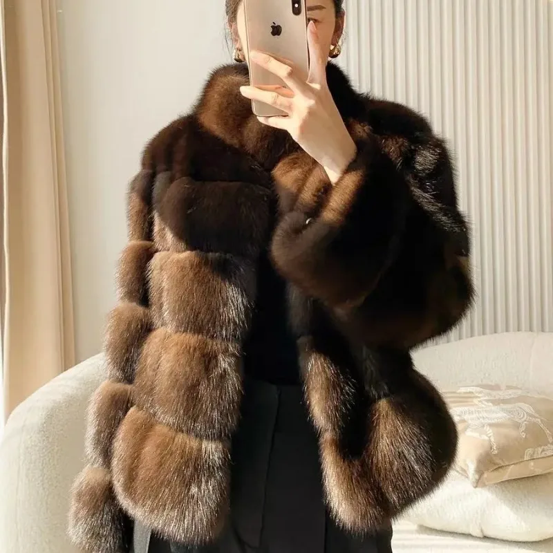 2025 Short Fur Coat Fashionable Autumn Winter New Style Young Fur Jacket Stand Collar
2025 Short Fur Coat Fashionable Autumn Winter New Style Young Fur Jacket Stand Collar