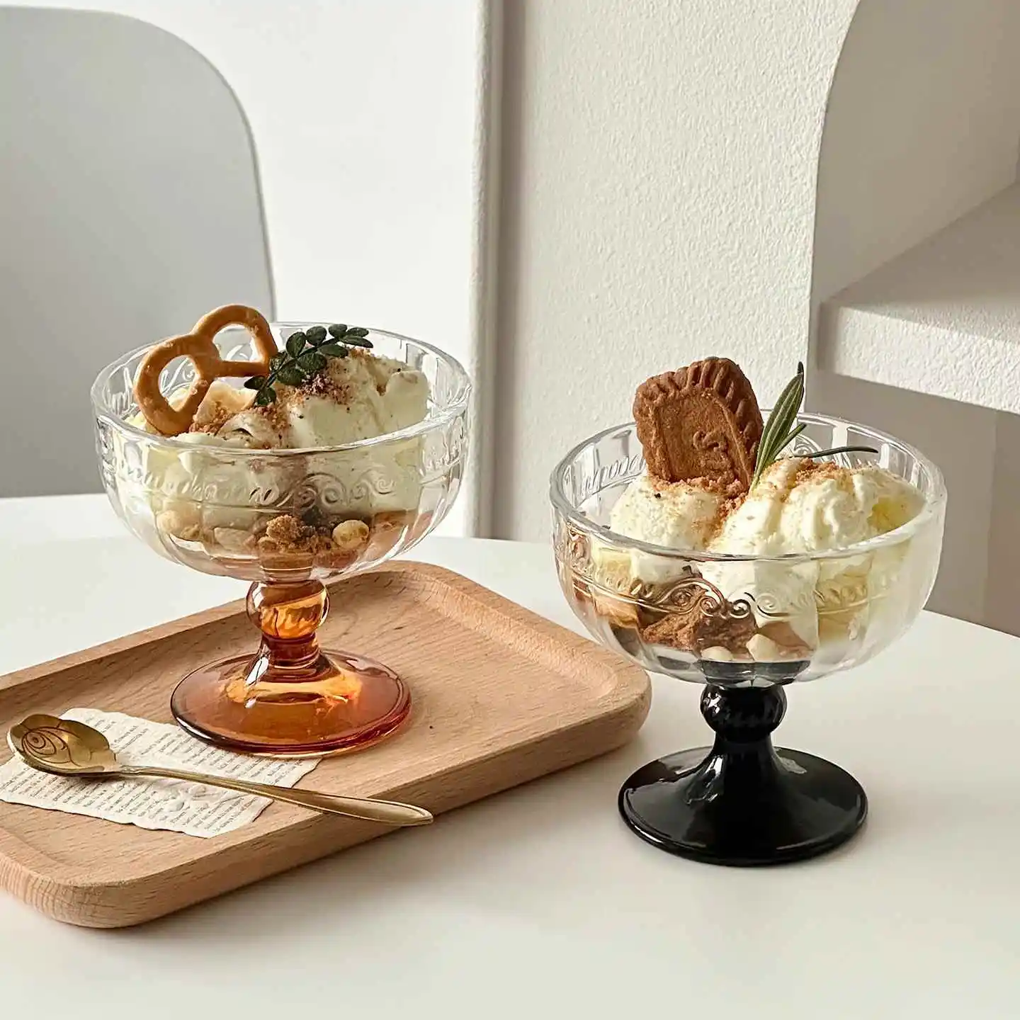 Simple Vertical Stripe Glass Cup High Footed Ice Cream Cup Juice Cup Cold Drink Cup Yogurt Pudding Bowl Ice Cream Cup
Simple Vertical Stripe Glass Cup High Footed Ice Cream Cup Juice Cup Cold Drink Cup Yogurt Pudding Bowl Ice Cream Cup