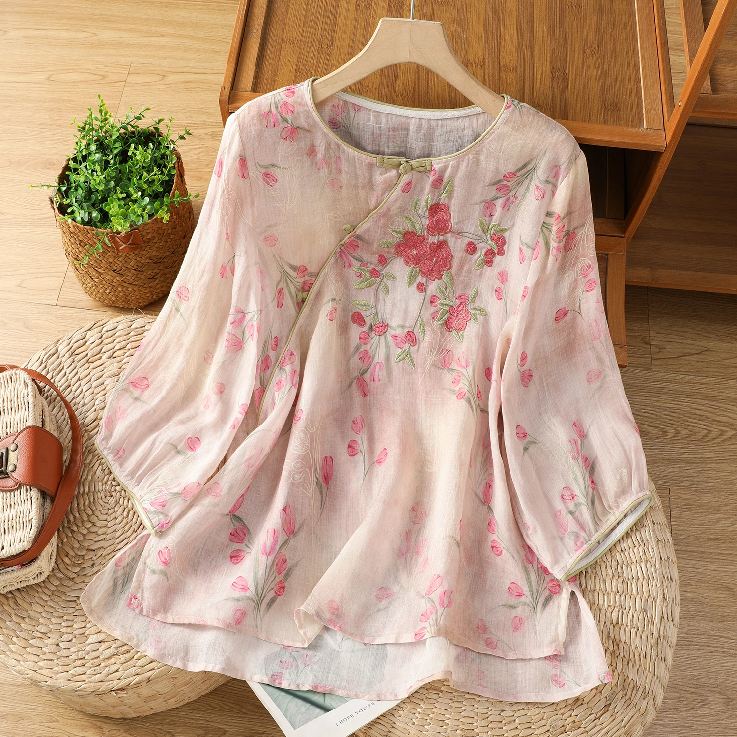 Versatile round Neck Printed Linen Shirt Women's Fashionable New 2026 Shirt Skilled Stitching Breathable Lightweight Seven Sl...
Versatile round Neck Printed Linen Shirt Women's Fashionable New 2026 Shirt Skilled Stitching Breathable Lightweight Seven Sl...