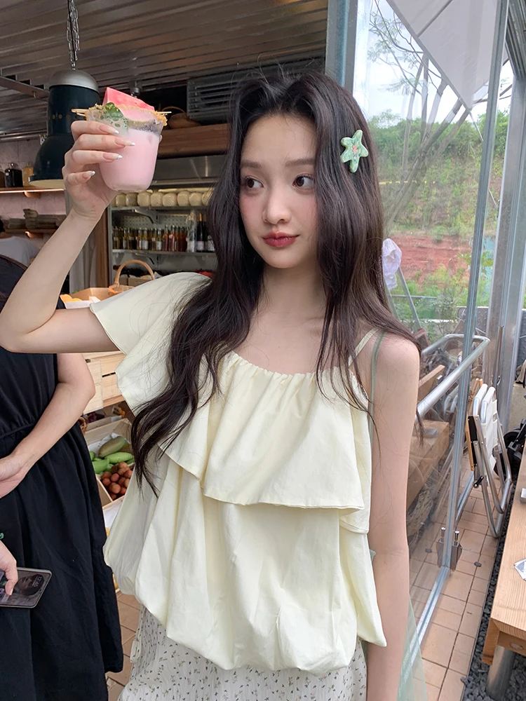 Женский летний топ Ele с желтым кружевом и открытыми плечами, уникальный, шикарный, с легким ароматом чая, свободного кроя, верхняя одежда
Женский летний топ Ele с желтым кружевом и открытыми плечами, уникальный, шикарный, с легким ароматом чая, свободного кроя, верхняя одежда