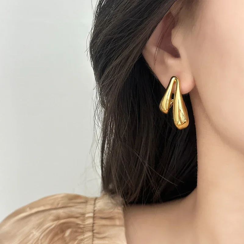 Tibetan Silver 18K Gold Plated Imitation Pearl Geometric Stud Earrings for Women Trendy Fashion Jewelry Accessories
Tibetan Silver 18K Gold Plated Imitation Pearl Geometric Stud Earrings for Women Trendy Fashion Jewelry Accessories